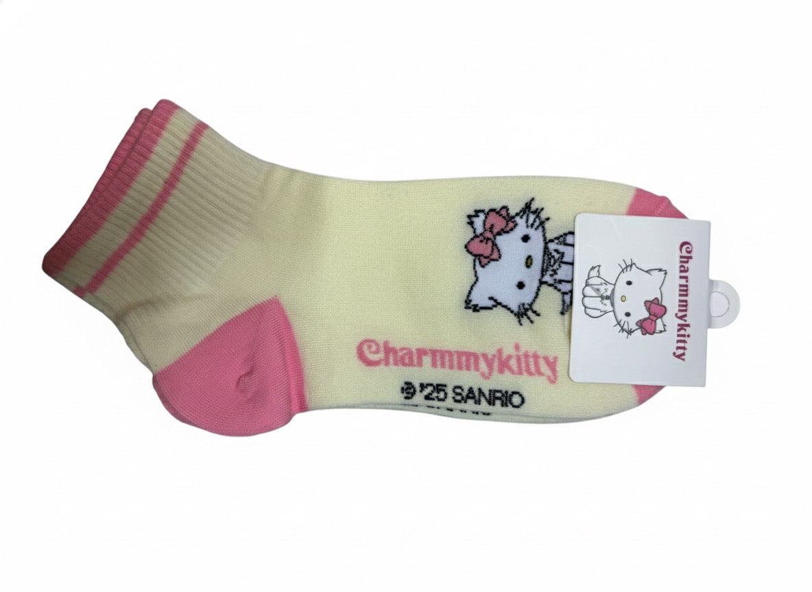 Charmmy Kitty White Ankle Socks with Pink Bow