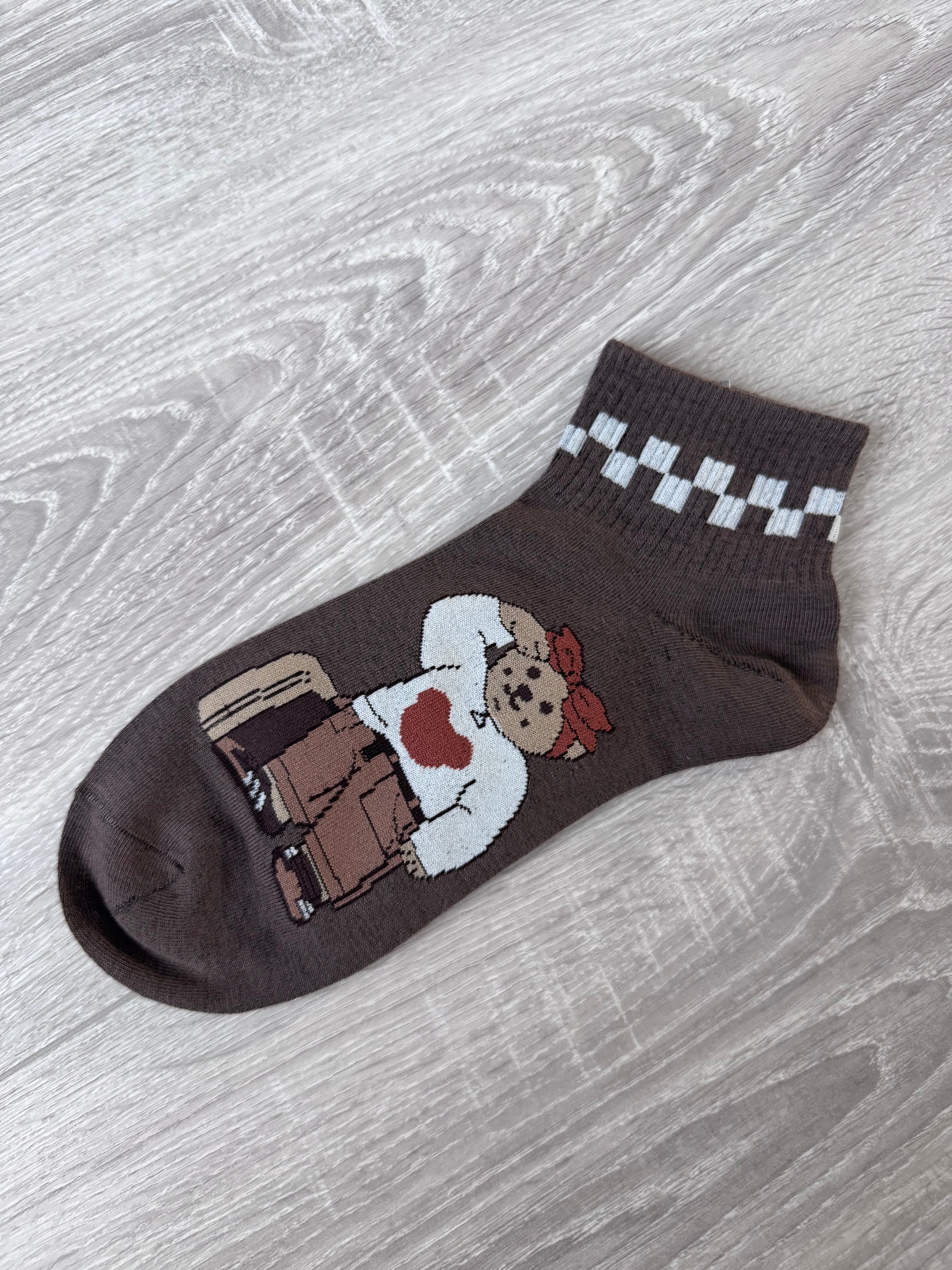 Paddington Bear Ankle Socks – Cute Novelty Character Hosiery (London Bear Gift)